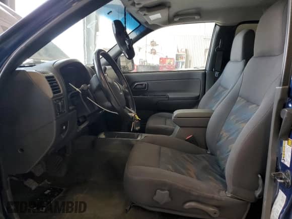 2005 Chevrolet Colorado LS Z71 с VIN 1GCDT196158141139, выставлен на аукционе Copart как лот 52927675 с пробегом 126 515 миль миль и Списание • Salvage title. История ставок и продаж доступна на DreamBid. Изображение 7.