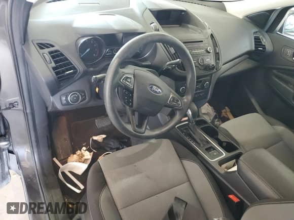 2018 Ford Escape SE z VIN 1FMCU9GD2JUC88494, wystawiony jako Copart lot #81230705 z przebiegiem 73 359 mil mil oraz Szkoda całkowita • Salvage title. Historia ofert i sprzedaży dostępna na DreamBid. Obrazek 8.