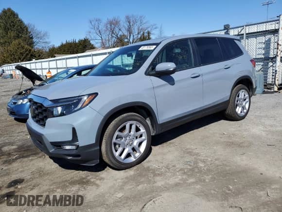 2024 Honda Passport EX-L с VIN 5FNYF8H52RB020345, выставлен на аукционе Copart как лот 48179365 с пробегом 3 560 миль миль и На запчасти • Non repairable. История ставок и продаж доступна на DreamBid. Изображение 1.