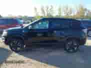 2018 Jeep Compass Trailhawk z VIN 3C4NJDDB4JT231283, wystawiony jako IAAI lot #43371219 z przebiegiem 134 712 mil mil oraz . Historia ofert i sprzedaży dostępna na DreamBid. Obrazek 14.