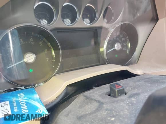 2011 Ford F-250 XL с VIN 1FT7W2B69BEC19829, выставлен на аукционе IAAI как лот 41987565 с пробегом 196 724 миль миль и . История ставок и продаж доступна на DreamBid. Изображение 7.