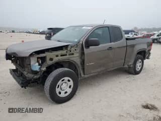 2015 Chevrolet Colorado with VIN 1GCHSAE33F1266105, listed as a Copart auction lot 82605194 with 215,672 mi miles and Salvage title. Bid and sale history available at DreamBid. Image 1.