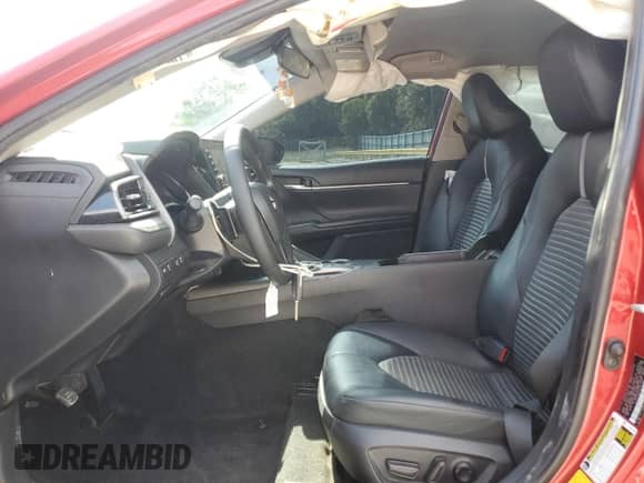 2023 Toyota Camry SE z VIN 4T1G11AK7PU120197, wystawiony jako Copart lot #69823055 z przebiegiem 55 573 mil mil oraz Szkoda całkowita • Salvage title. Historia ofert i sprzedaży dostępna na DreamBid. Obrazek 7.