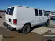 2013 Ford Econoline Cargo Commercial с VIN 1FTNE2EL4DDA17968, выставлен на аукционе Copart как лот 85915644 с пробегом 428 972 миль миль и Списание • Salvage title. История ставок и продаж доступна на DreamBid. Изображение 3.
