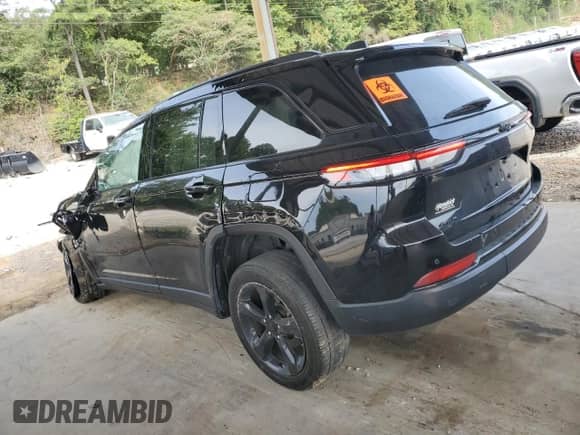 2023 Jeep Grand Cherokee Altitude z VIN 1C4RJHAG8PC513505, wystawiony jako Copart lot #70729405 z przebiegiem 43 936 mil mil oraz Szkoda całkowita • Salvage title. Historia ofert i sprzedaży dostępna na DreamBid. Obrazek 2.