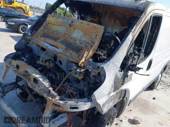 2015 Ram ProMaster z VIN 3C6TRVND8FE504363, wystawiony jako IAAI lot #42139840 z przebiegiem Nie podano mil oraz . Historia ofert i sprzedaży dostępna na DreamBid. Obrazek 6.