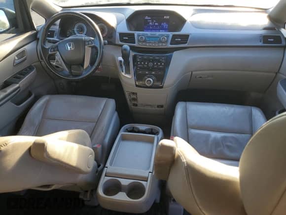 2013 Honda Odyssey EX-L z VIN 5FNRL5H63DB042917, wystawiony jako Copart lot #86450745 z przebiegiem 223 098 mil mil oraz Szkoda całkowita • Salvage title. Historia ofert i sprzedaży dostępna na DreamBid. Obrazek 8.