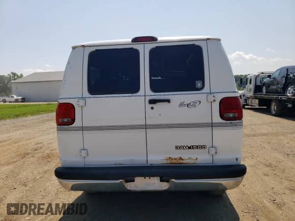 2000 Dodge Cargo Conversion with VIN 2B6HB11Y1YK129676, listed as a Copart auction lot 69088095 with 87,082 mi miles and Salvage title. Bid and sale history available at DreamBid. Image 6.