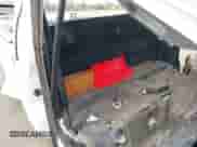 2016 Ford F-250 XL z VIN 1FTBF2A68GED00498, wystawiony jako IAAI lot #40550532 z przebiegiem Nie podano mil oraz . Historia ofert i sprzedaży dostępna na DreamBid. Obrazek 8.