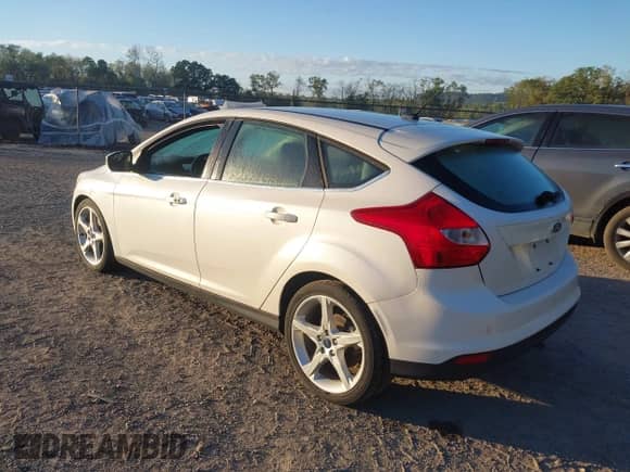 2012 Ford Focus Titanium с VIN 1FAHP3N28CL308942, выставлен на аукционе IAAI как лот 43386285 с пробегом 117 266 миль миль и . История ставок и продаж доступна на DreamBid. Изображение 3.