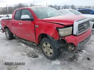 2008 Toyota Tundra Limited z VIN 5TBBV58108S516266, wystawiony jako IAAI lot #41596649 z przebiegiem 324 609 mil mil oraz . Historia ofert i sprzedaży dostępna na DreamBid. Obrazek 1.