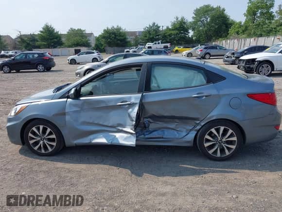 2017 Hyundai Accent Value Edition с VIN KMHCT4AE0HU373691, выставлен на аукционе IAAI как лот 42485696 с пробегом 99 602 миль миль и . История ставок и продаж доступна на DreamBid. Изображение 14.