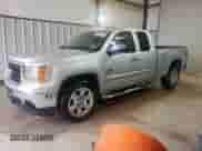 2010 GMC Sierra 1500 SLE z VIN 1GTSCVE08AZ290989, wystawiony jako Copart lot #69817275 z przebiegiem 226 178 mil mil oraz Czysty tytuł • Clean title. Historia ofert i sprzedaży dostępna na DreamBid. Obrazek 1.