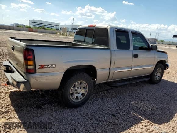 2006 GMC Sierra 1500 SLE1 с VIN 1GTEK19T16Z295276, выставлен на аукционе Copart как лот 63344025 с пробегом 162 084 миль миль и Списание • Salvage title. История ставок и продаж доступна на DreamBid. Изображение 3.