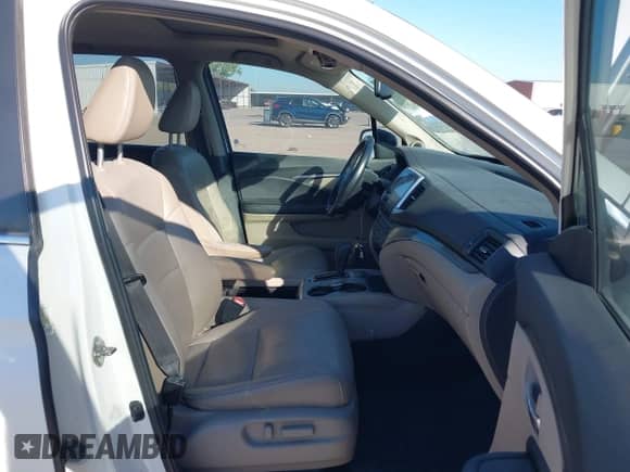 2016 Honda Pilot EX-L z VIN 5FNYF6H50GB031961, wystawiony jako IAAI lot #43427214 z przebiegiem 152 119 mil mil oraz . Historia ofert i sprzedaży dostępna na DreamBid. Obrazek 5.