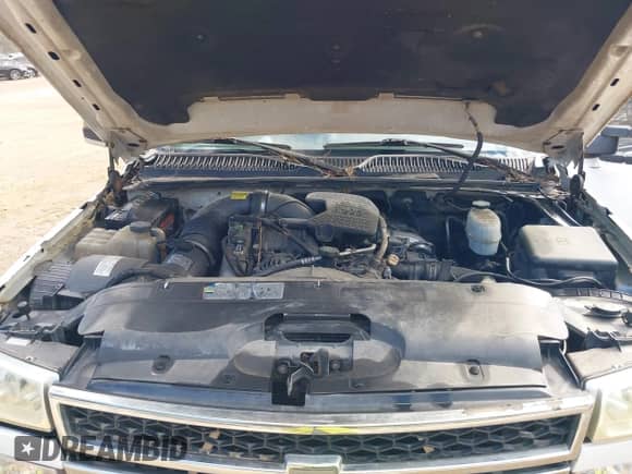 2007 Chevrolet Silverado 2500HD LT1 with VIN 1GCHC23D97F182244, listed as a IAAI auction lot 43463702 with 419,305 mi miles and . Bid and sale history available at DreamBid. Image 10.