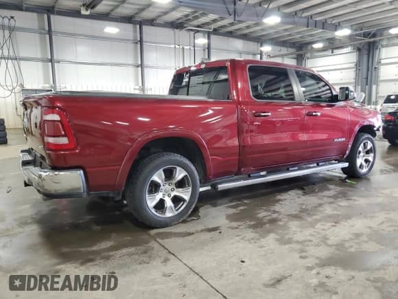 2020 Ram 1500 Laramie z VIN 1C6SRFRT9LN306711, wystawiony jako Copart lot #50047155 z przebiegiem 87 353 mil mil oraz Szkoda całkowita • Salvage title. Historia ofert i sprzedaży dostępna na DreamBid. Obrazek 3.