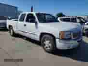 2005 GMC Sierra 1500 SLT with VIN 1GTEC19T95Z255488, listed as a Copart auction lot 46827545 with Not provided miles and Salvage title. Bid and sale history available at DreamBid. Image 4.