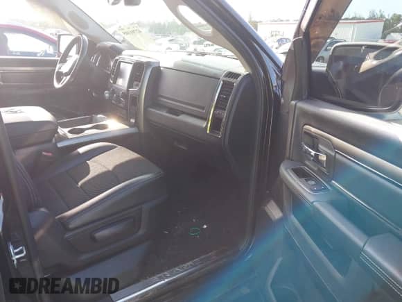 2017 Ram 1500 Sport z VIN 1C6RR7MT3HS796390, wystawiony jako IAAI lot #42701105 z przebiegiem 143 027 mil mil oraz . Historia ofert i sprzedaży dostępna na DreamBid. Obrazek 5.