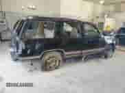 1995 Chevrolet Tahoe z VIN 1GNEK13K2SJ432421, wystawiony jako Copart lot #72959694 z przebiegiem Nie podano mil oraz Szkoda całkowita • Salvage title. Historia ofert i sprzedaży dostępna na DreamBid. Obrazek 3.