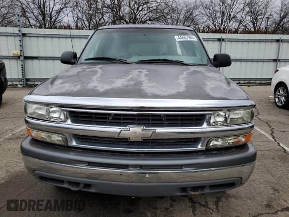2000 Chevrolet Suburban with VIN 1GNFK16T1YJ150403, listed as a Copart auction lot 44657965 with 206,937 mi miles and Salvage title. Bid and sale history available at DreamBid. Image 5.