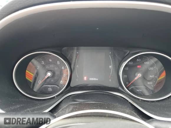 2019 Jeep Compass Latitude с VIN 3C4NJDBB5KT742294, выставлен на аукционе Copart как лот 66350475 с пробегом 83 848 миль миль и Списание • Salvage title. История ставок и продаж доступна на DreamBid. Изображение 9.