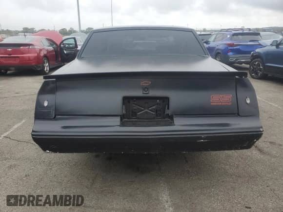 1987 Chevrolet Monte Carlo с VIN 1G1GZ11G6HR122321, выставлен на аукционе Copart как лот 83970795 с пробегом 33 077 миль миль и Списание • Salvage title. История ставок и продаж доступна на DreamBid. Изображение 6.