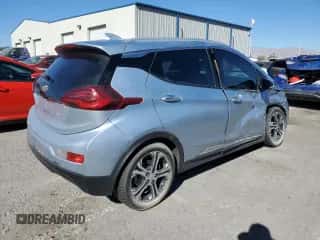 2018 Chevrolet Bolt EV Premier z VIN 1G1FX6S01J4132757, wystawiony jako Copart lot #73726613 z przebiegiem 23 519 mil mil oraz . Historia ofert i sprzedaży dostępna na DreamBid. Obrazek 3.