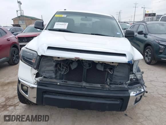 2017 Toyota Tundra SR5 z VIN 5TFEW5F14HX220598, wystawiony jako IAAI lot #42244935 z przebiegiem 95 617 mil mil oraz . Historia ofert i sprzedaży dostępna na DreamBid. Obrazek 13.