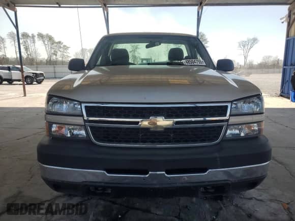 2007 Chevrolet Silverado 2500HD Work Truck z VIN 1GCHC24U27E121306, wystawiony jako Copart lot #48504755 z przebiegiem 194 737 mil mil oraz Szkoda całkowita • Salvage title. Historia ofert i sprzedaży dostępna na DreamBid. Obrazek 5.