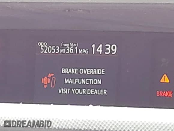 2015 Toyota Prius One z VIN JTDKDTB3XF1114578, wystawiony jako IAAI lot #42831122 z przebiegiem 52 053 mil mil oraz . Historia ofert i sprzedaży dostępna na DreamBid. Obrazek 16.