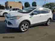 2014 Ford Escape SE с VIN 1FMCU0GX2EUD85934, выставлен на аукционе Copart как лот 82550975 с пробегом 156 384 миль миль и Списание • Salvage title. История ставок и продаж доступна на DreamBid. Изображение 1.