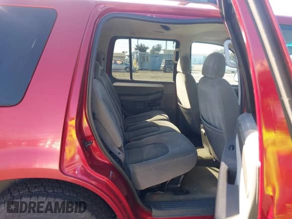 2004 Ford Explorer XLT с VIN 1FMZU73K84ZA82641, выставлен на аукционе IAAI как лот 43401706 с пробегом 195 957 миль миль и . История ставок и продаж доступна на DreamBid. Изображение 8.