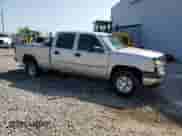 2007 Chevrolet Silverado 2500HD LT1 z VIN 1GCHK23D57F113795, wystawiony jako Copart lot #59959795 z przebiegiem 147 070 mil mil oraz Szkoda całkowita • Salvage title. Historia ofert i sprzedaży dostępna na DreamBid. Obrazek 4.
