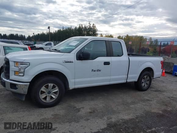 2017 Ford F-150 XL with VIN 1FTEX1C8XHKD90131, listed as a IAAI auction lot 43566875 with 141,923 mi miles and . Bid and sale history available at DreamBid. Image 14.