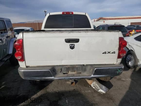 2008 Dodge 2500 SXT z VIN 3D7KS29A28G112483, wystawiony jako Copart lot #87286924 z przebiegiem 208 111 mil mil oraz Szkoda całkowita • Salvage title. Historia ofert i sprzedaży dostępna na DreamBid. Obrazek 6.