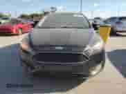 2015 Ford Focus SE z VIN 1FADP3K20FL210432, wystawiony jako Copart lot #86124805 z przebiegiem 98 374 mil mil oraz Czysty tytuł • Clean title. Historia ofert i sprzedaży dostępna na DreamBid. Obrazek 5.
