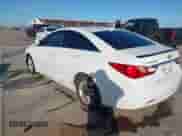 2013 Hyundai Sonata GLS z VIN 5NPEB4AC4DH653973, wystawiony jako IAAI lot #41209268 z przebiegiem 170 399 mil mil oraz . Historia ofert i sprzedaży dostępna na DreamBid. Obrazek 3.