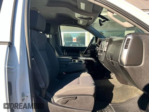2017 Chevrolet Silverado 1500 LT с VIN 1GCVKREC9HZ216007, выставлен на аукционе Copart как лот 89912125 с пробегом 253 310 миль миль и Чистый • Clean title. История ставок и продаж доступна на DreamBid. Изображение 5.
