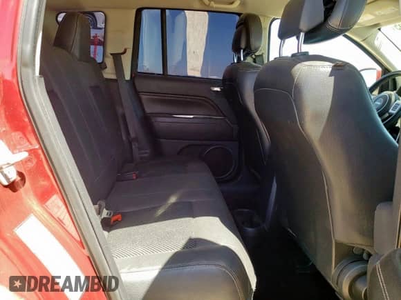 2016 Jeep Compass Latitude z VIN 1C4NJCEB5GD582565, wystawiony jako Copart lot #56699155 z przebiegiem 77 749 mil mil oraz Szkoda całkowita • Salvage title. Historia ofert i sprzedaży dostępna na DreamBid. Obrazek 11.