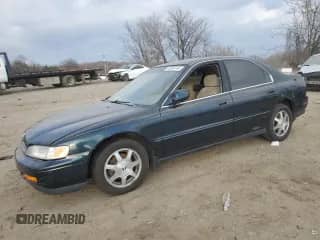 1995 Honda Accord EX with VIN 1HGCD5558SA131467, listed as a Copart auction lot 46284745 with 170,477 mi miles and Salvage title. Bid and sale history available at DreamBid. Image 1.