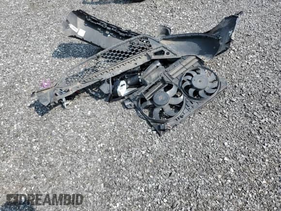 2017 Volkswagen Tiguan с VIN WVGMV7AX4HK041394, выставлен на аукционе Copart как лот 58237133 с пробегом Не указан миль и . История ставок и продаж доступна на DreamBid. Изображение 13.