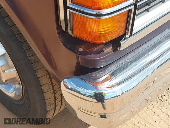 1993 Dodge RAM with VIN 2B5WB35Y1PK506913, listed as a IAAI auction lot 42154670 with 100,002 mi miles and . Bid and sale history available at DreamBid. Image 15.