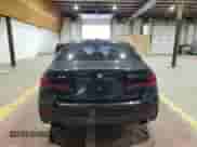2022 BMW 5 Series 530i xDrive z VIN WBA13BJ09NWX69765, wystawiony jako Copart lot #51975445 z przebiegiem Nie podano mil oraz Szkoda całkowita • Salvage title. Historia ofert i sprzedaży dostępna na DreamBid. Obrazek 6.