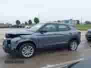 2022 Chevrolet TrailBlazer LS с VIN KL79MNSL2NB036815, выставлен на аукционе IAAI как лот 42519368 с пробегом 45 953 миль миль и . История ставок и продаж доступна на DreamBid. Изображение 14.