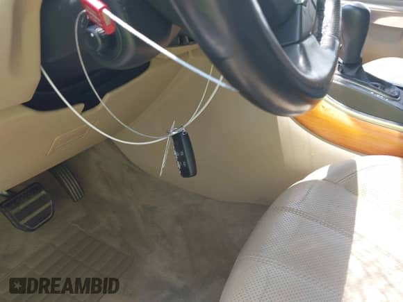 2011 Land Rover Range Rover Sport HSE Lux with VIN SALSK2D48BA269073, listed as a IAAI auction lot 43058630 with 117,259 mi miles and . Bid and sale history available at DreamBid. Image 11.