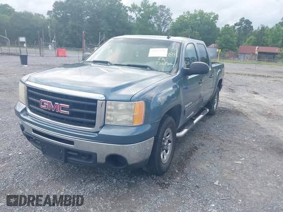 2011 GMC Sierra 1500 SL z VIN 3GTP2UEA0BG333489, wystawiony jako IAAI lot #42434038 z przebiegiem 286 560 mil mil oraz . Historia ofert i sprzedaży dostępna na DreamBid. Obrazek 17.