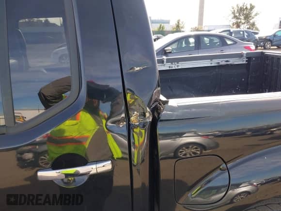 2011 Nissan Frontier Pro-4X with VIN 1N6AD0EV5BC442204, listed as a IAAI auction lot 43482225 with 177,990 mi miles and . Bid and sale history available at DreamBid. Image 6.