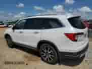 2020 Honda Pilot Touring 8-Passenger z VIN 5FNYF5H94LB011994, wystawiony jako Copart lot #56168045 z przebiegiem 91 737 mil mil oraz Szkoda całkowita • Salvage title. Historia ofert i sprzedaży dostępna na DreamBid. Obrazek 2.