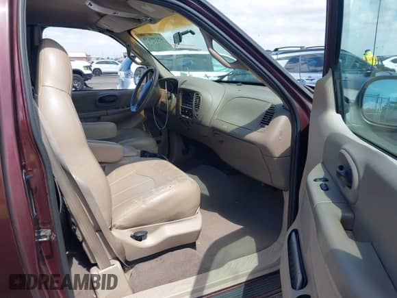 2000 Ford F-150 XL with VIN 1FTRX17L4YKA12726, listed as a IAAI auction lot 43199156 with Not provided miles and . Bid and sale history available at DreamBid. Image 5.